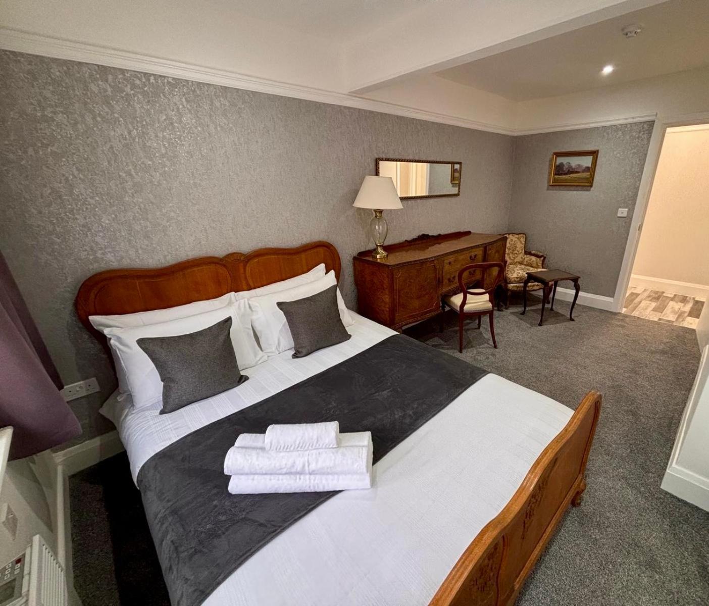 Juniper Berry Hotel Southampton Bagian luar foto