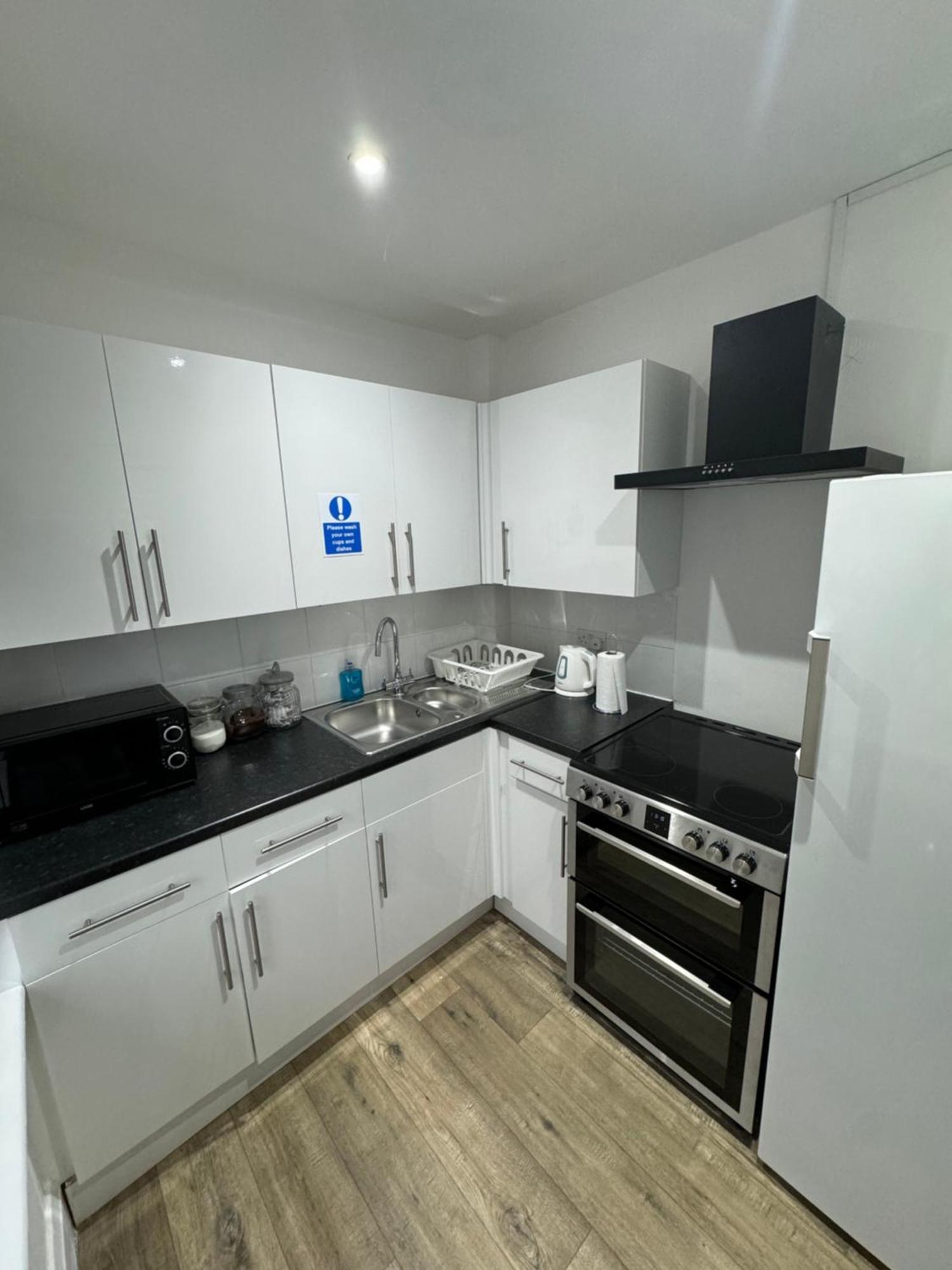 Juniper Berry Hotel Southampton Bagian luar foto